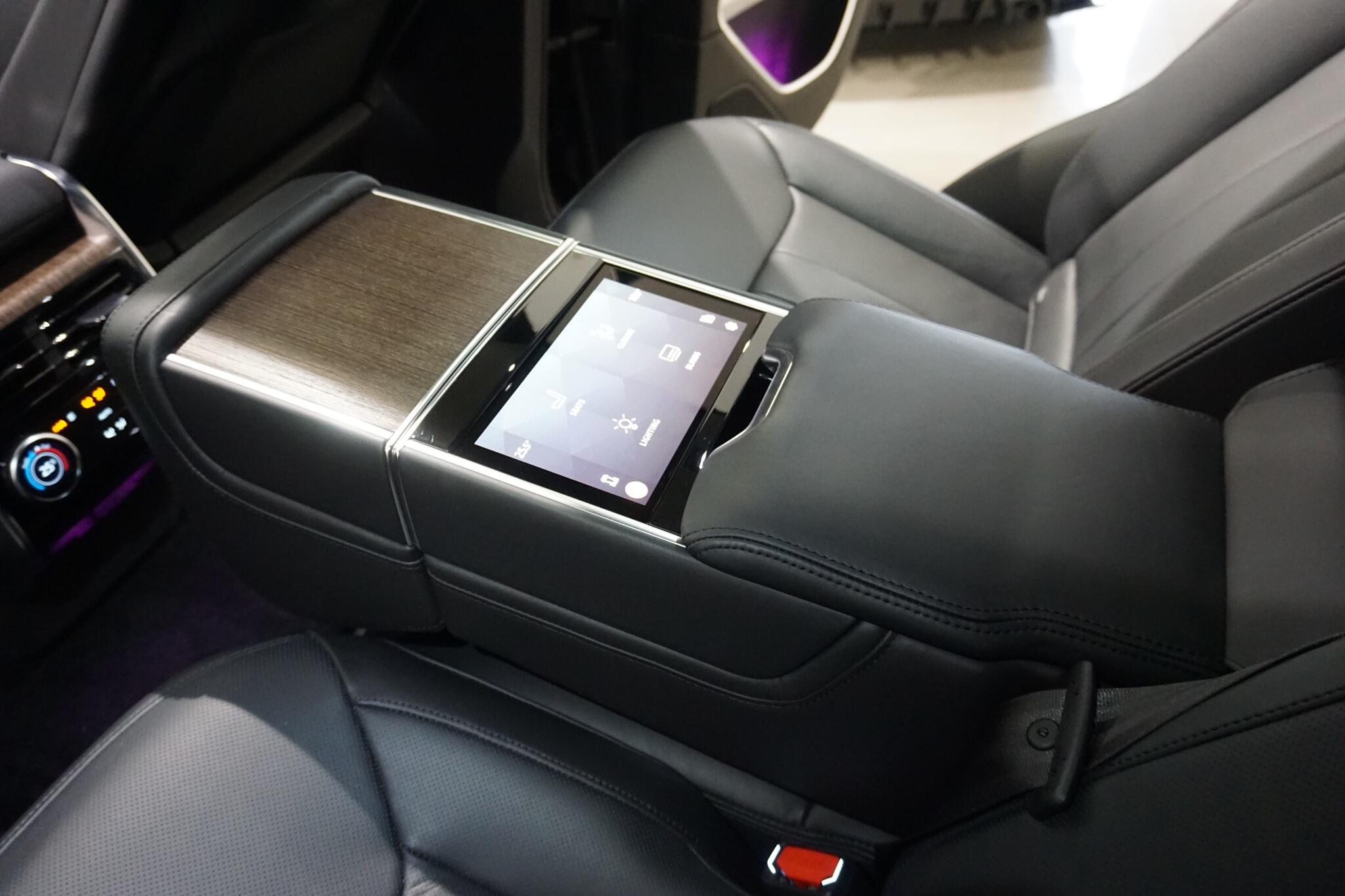 Land Rover Range Rover 3.0 D300 MHEV Autobiography SUV 5dr Diesel Auto 4WD Euro 6 (s/s) (300 ps)